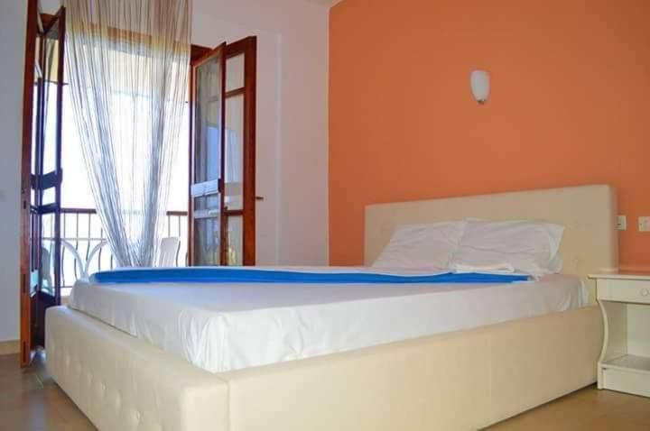 מולה קליבה Delfino Hotel מראה חיצוני תמונה
